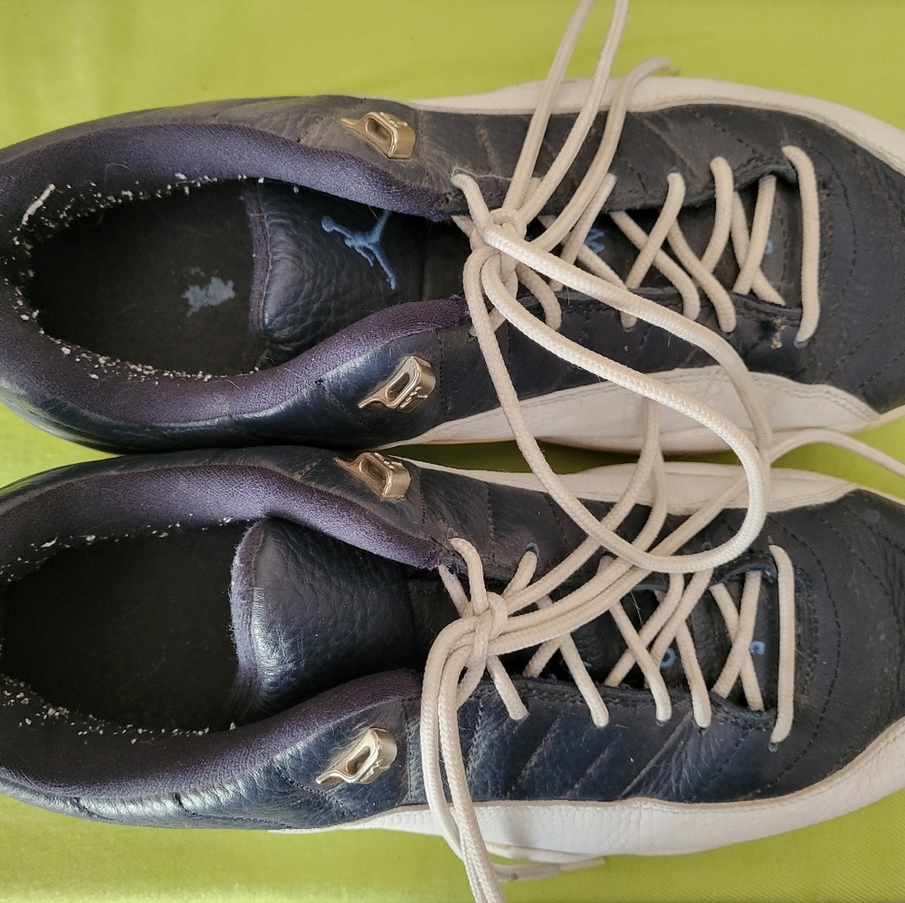 Vintage Nike Air Jordan 12